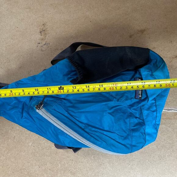 Patagonia Blue Lightweight Travel Sling Cross Body Bag - Picture 6 of 6